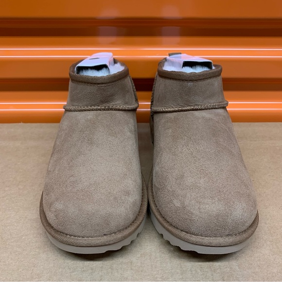 UGG Classic Ultra Mini Women’s Chestnut Boot - Picture 3 of 10